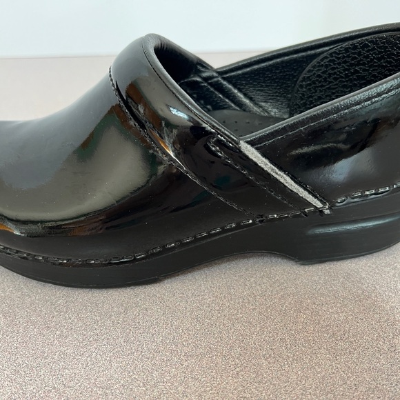Dansko Women’s Professional Clogs, Regular Width, Size 38 (US size 7.5-8) - Picture 11 of 13